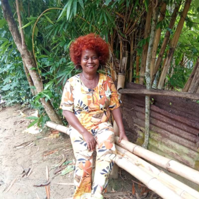 Lily, 59, Mze