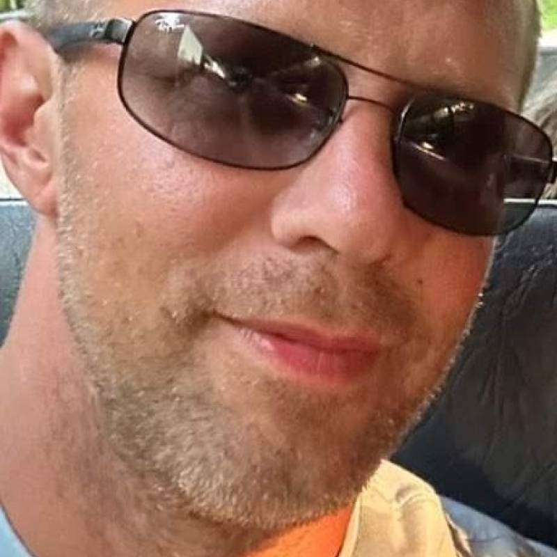 James, 47, Ostbevern