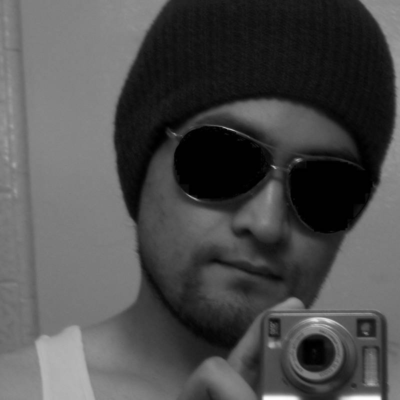 ALEX, 35, Laur