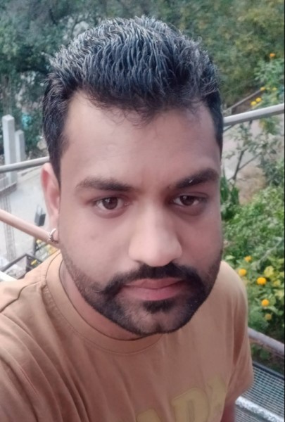 Balkrishan, 34, Vahdat