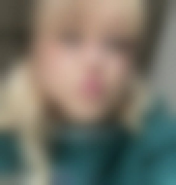 Allison D, 35, East Peoria