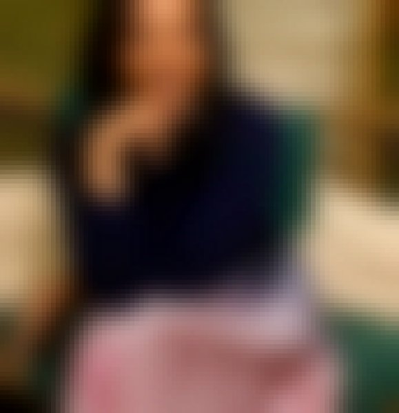 Attoh, 34, Sahna