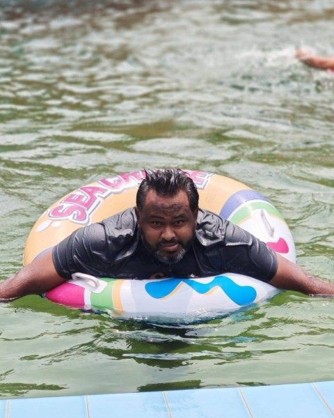 Md Tohidul, 39, San Lorenzo De Descardazar