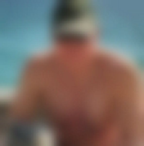 Bryant, 58, Encrucijada