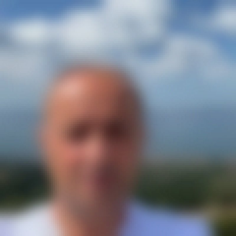Saffet, 67, Ecuador