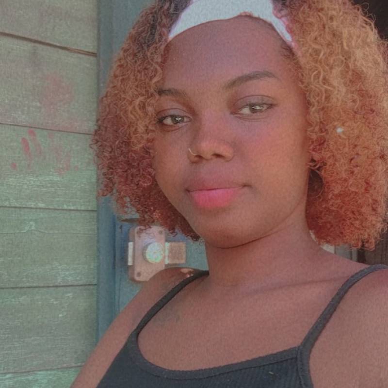 Naya, 22, Tornoto