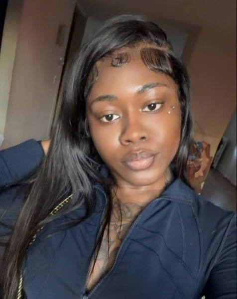 Beatrice Clay, 24, Acul Du Nord