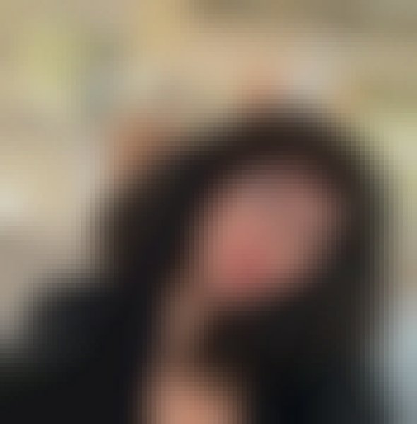 Angela Waste, 41, Zhuqi