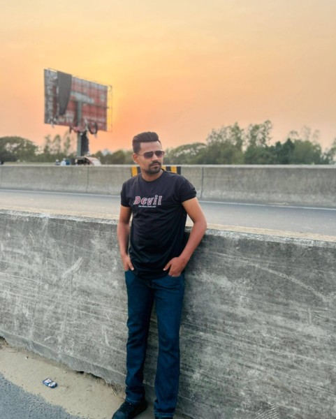 Yousof, 24, Anteza