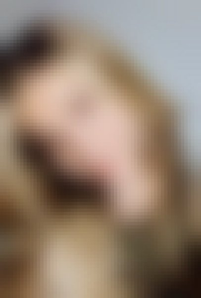Angela, 31, Canada