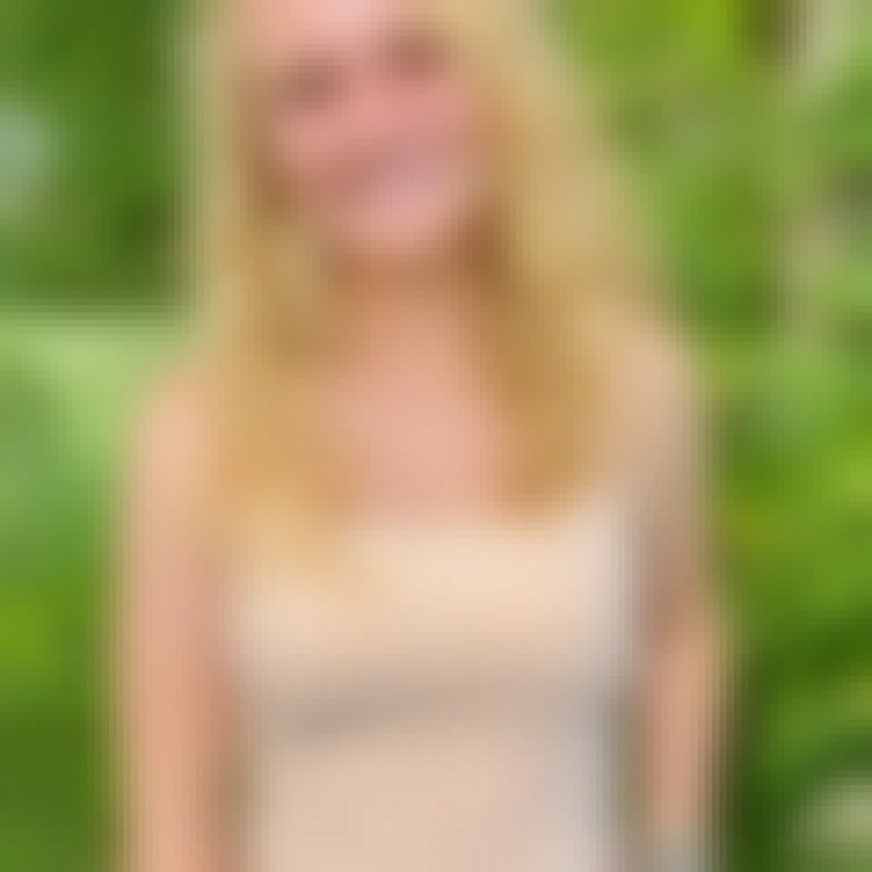 mary, 32, Madagascar