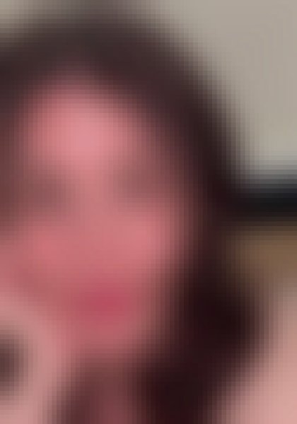 Angela, 36, Pella