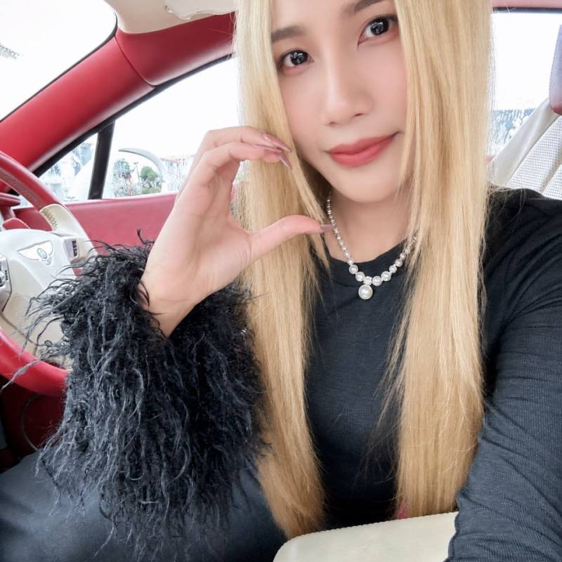 Kelly, 37, Bareilly