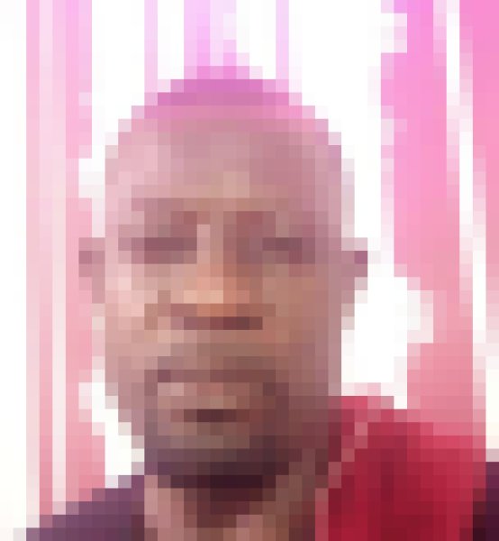 Mbah, 48, Manta