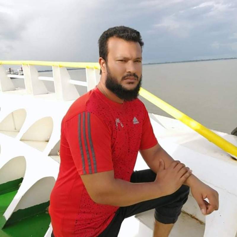 Arif Khan, 29, USA los angels