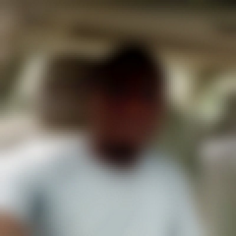 Basi, 39, Barranquilla