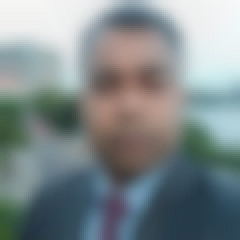 Parves, 26, Champapur