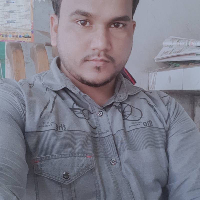 Ahmed, 31, Busto Arsizio