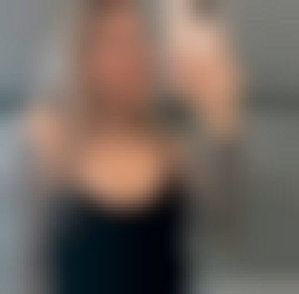 Julianna, 41, Kadi
