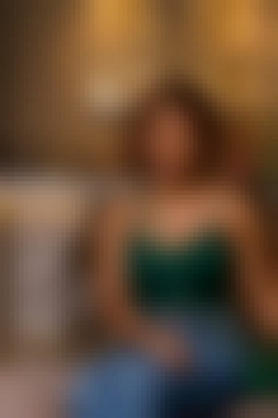 Bella, 20, Shefaram