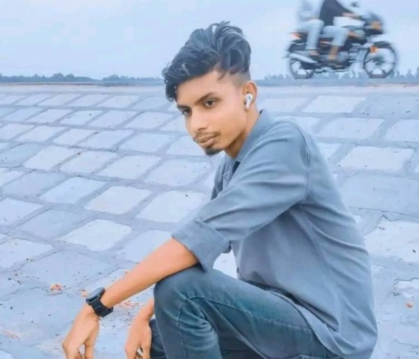 Murshid Hasan Rony, 20, Beverungen