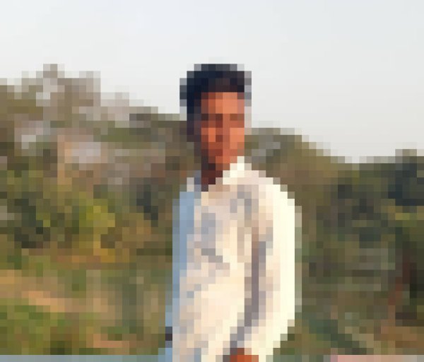 Rahat Hossain, 22, Nichelino