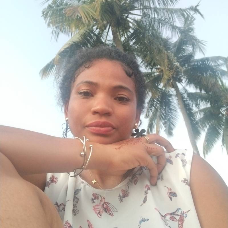 Zina, 34, Dickinson