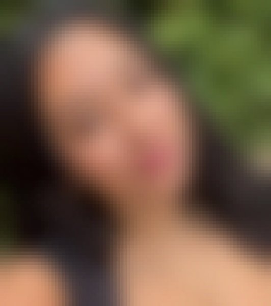Bella, 39, An Nuhd