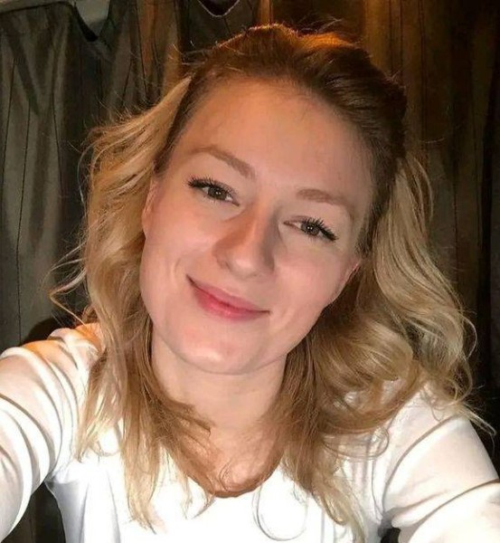 Lisa Kelly, 45, Sgbana