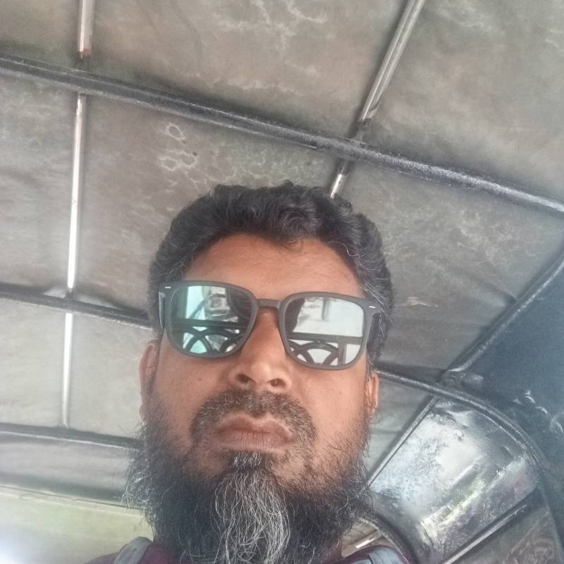 আব্দুল্লাহ, 39, Guelendeng