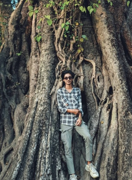 Riyad, 22, Ipameri