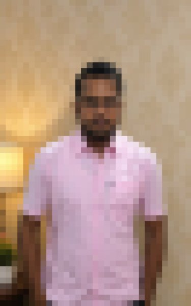 Razu, 27, Berherrn