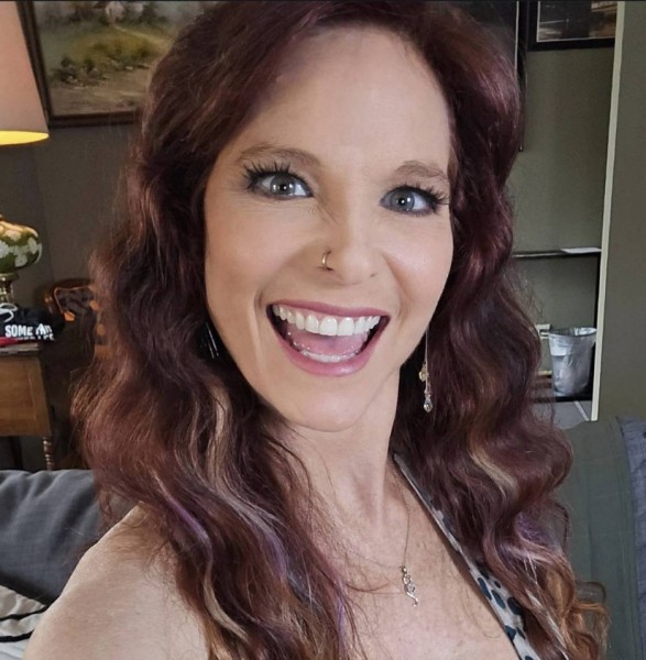 Elizabeth, 42, Austria