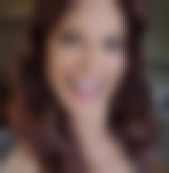 Elizabeth, 41, Switzerland