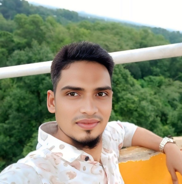 Arif, 26, Vapi