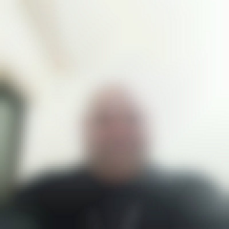 Bashar, 42, Znik