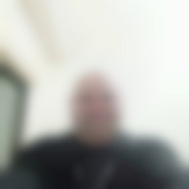 Bashar, 42, Bubong