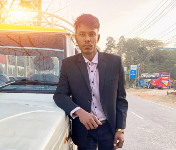 Joy, 24, Garmsar