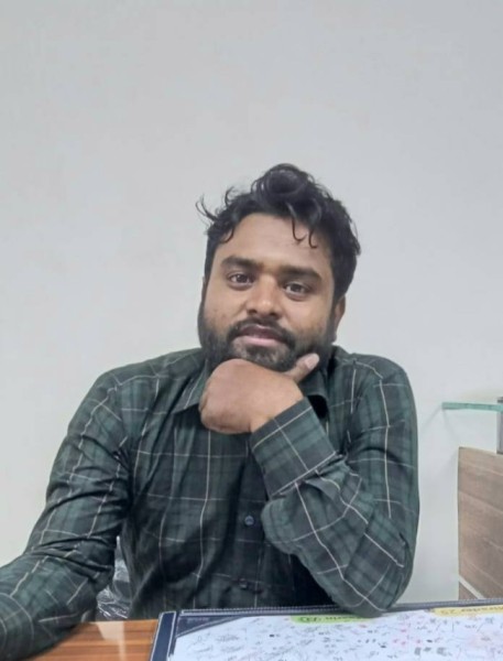 KM LOKMAN, 30, Lourosa