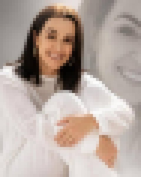 Vale, 48, Japan
