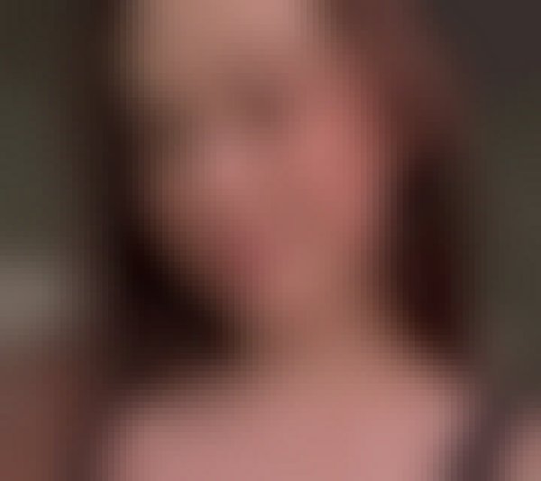 Hellen, 43, Sociedad