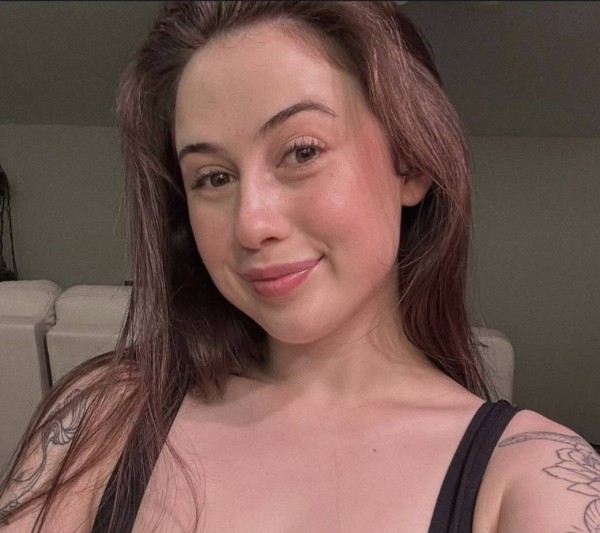 Hellen, 43, Alarobia