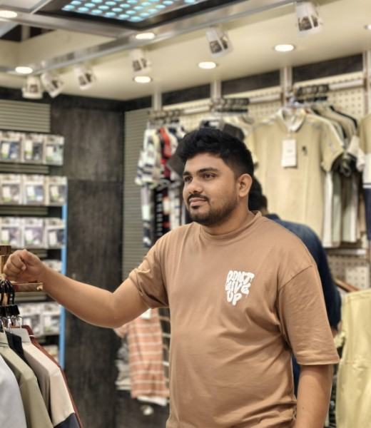 Sanvi, 26, So Joaquim