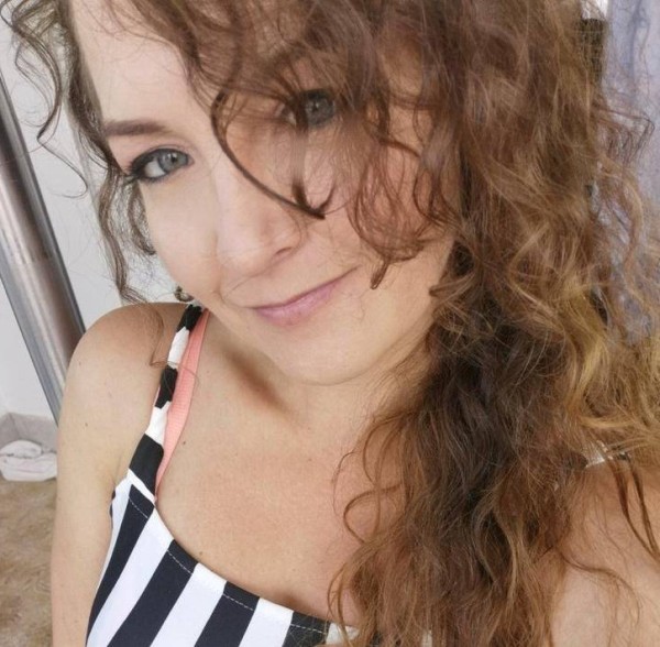 Chantal Deschamps, 41, Initao