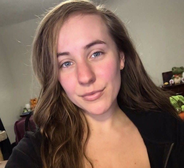 Ivana Zora, 30, Prague