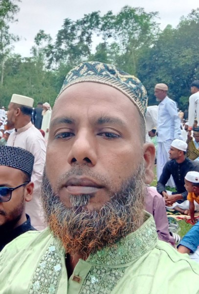 Atiqur Rahman, 44, Relangi