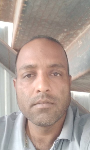 Razib6399, 31, Tiny