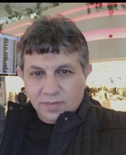 mado, 56, Pathra