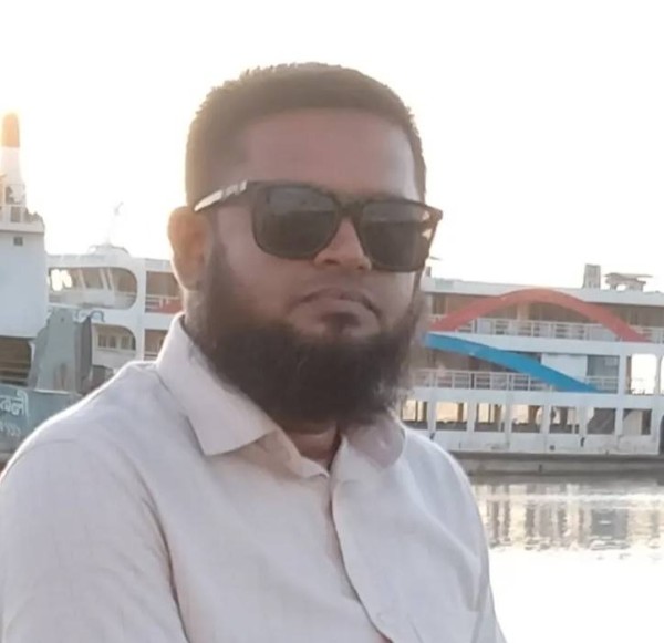 Toriqul Islam, 39, Montivilliers