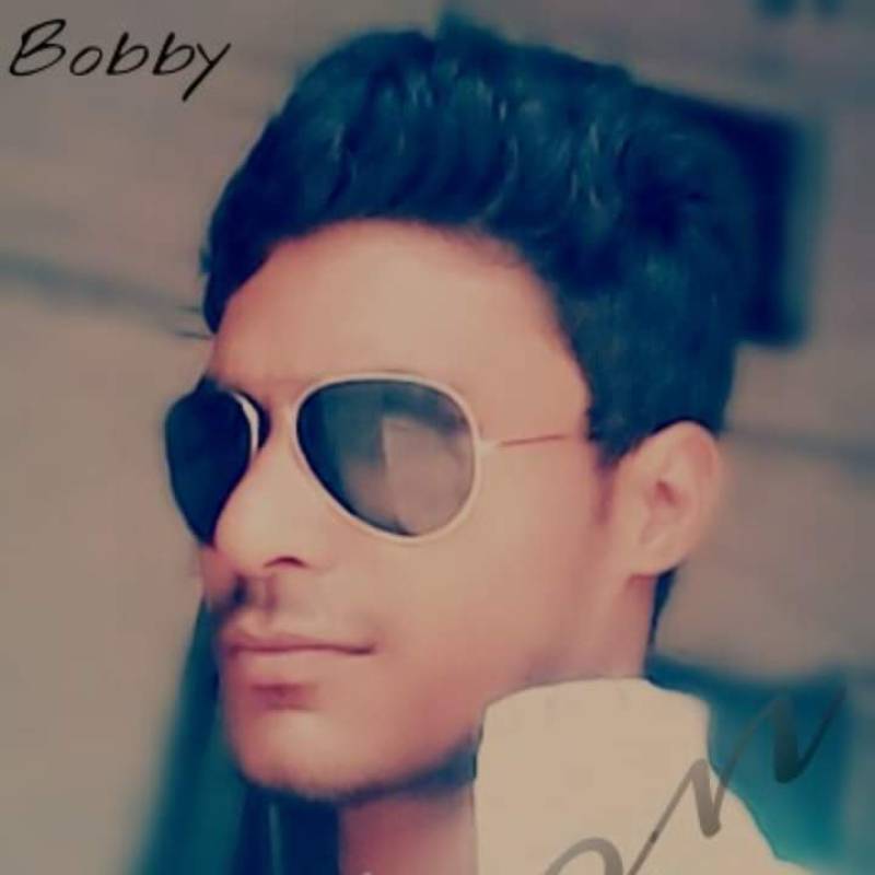 Bobby, 29, Adrano